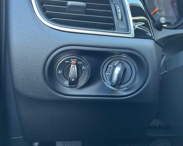 Серый Порше Масан, объемом двигателя 3 л и пробегом 100 тыс. км за 29800 $, фото 36 на Automoto.ua