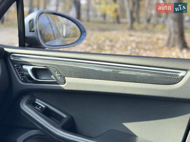 Порше Масан 2016 в Киеве на Automoto.ua Серый Порше Масан, объемом двигателя 3 л и пробегом 111 тыс. км за 32000 $, фото 32 на Automoto.ua