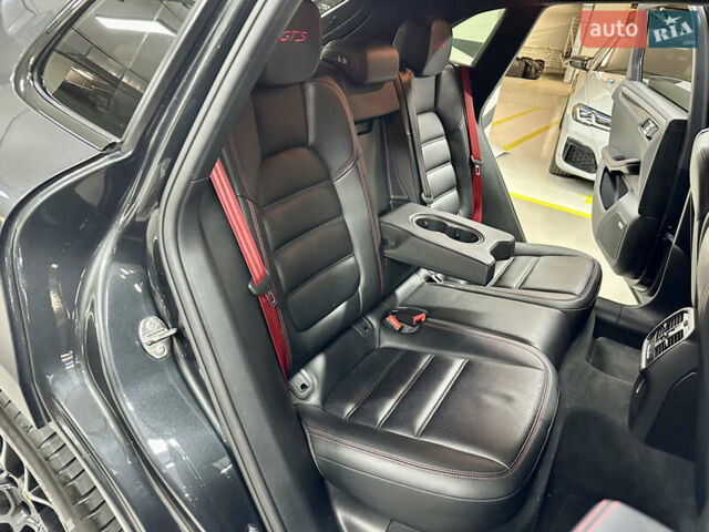 Серый Порше Масан, объемом двигателя 3 л и пробегом 177 тыс. км за 38000 $, фото 47 на Automoto.ua