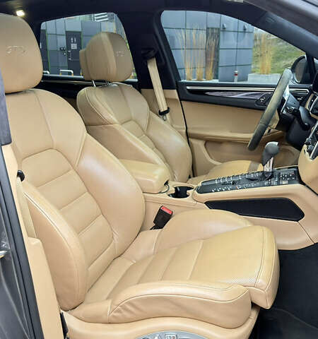 Серый Порше Масан, объемом двигателя 2.89 л и пробегом 106 тыс. км за 30500 $, фото 18 на Automoto.ua