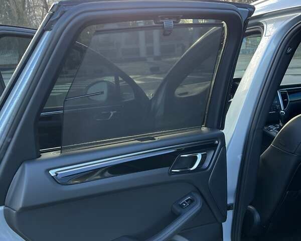 Серый Порше Масан, объемом двигателя 3 л и пробегом 100 тыс. км за 29800 $, фото 42 на Automoto.ua