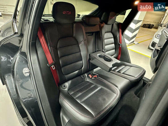 Серый Порше Масан, объемом двигателя 3 л и пробегом 177 тыс. км за 38000 $, фото 46 на Automoto.ua