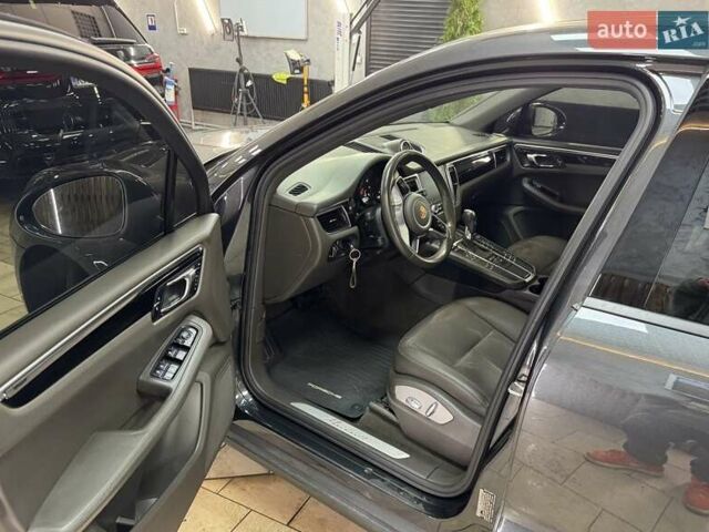 Серый Порше Масан, объемом двигателя 1.98 л и пробегом 195 тыс. км за 30990 $, фото 15 на Automoto.ua