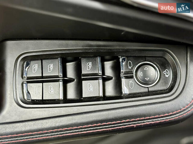 Серый Порше Масан, объемом двигателя 3 л и пробегом 177 тыс. км за 38000 $, фото 54 на Automoto.ua