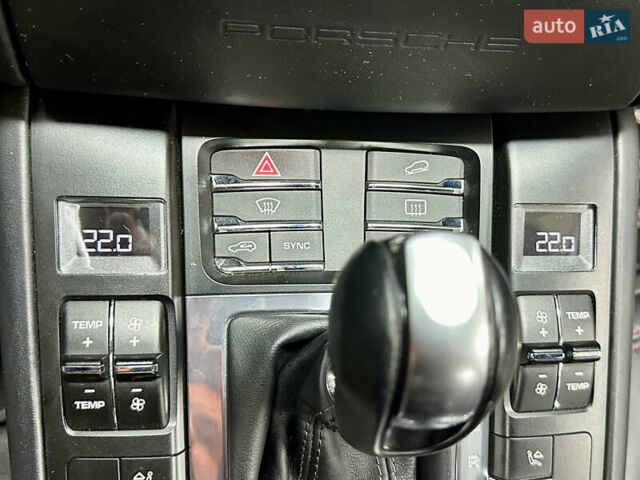 Серый Порше Масан, объемом двигателя 3 л и пробегом 177 тыс. км за 38000 $, фото 68 на Automoto.ua