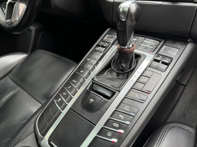 Сірий Порше Масан, об'ємом двигуна 3 л та пробігом 129 тис. км за 31200 $, фото 5 на Automoto.ua