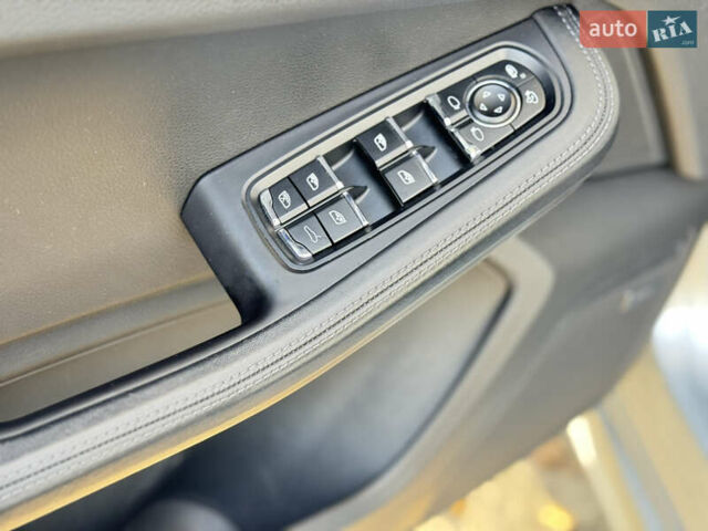 Порше Масан 2016 в Киеве на Automoto.ua Серый Порше Масан, объемом двигателя 3 л и пробегом 111 тыс. км за 32000 $, фото 37 на Automoto.ua