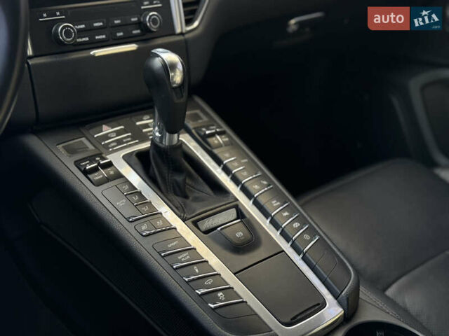 Порше Масан 2016 в Киеве на Automoto.ua Серый Порше Масан, объемом двигателя 3 л и пробегом 111 тыс. км за 32000 $, фото 33 на Automoto.ua