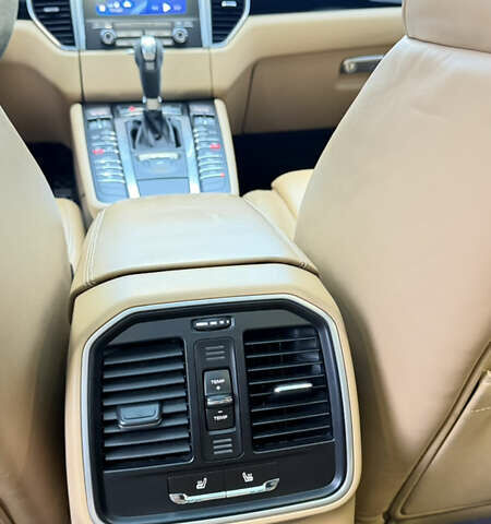 Серый Порше Масан, объемом двигателя 2.89 л и пробегом 106 тыс. км за 30500 $, фото 21 на Automoto.ua