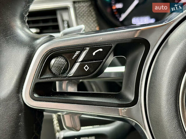 Серый Порше Масан, объемом двигателя 3 л и пробегом 177 тыс. км за 38000 $, фото 62 на Automoto.ua