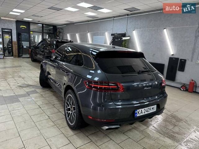 Серый Порше Масан, объемом двигателя 1.98 л и пробегом 195 тыс. км за 30990 $, фото 7 на Automoto.ua