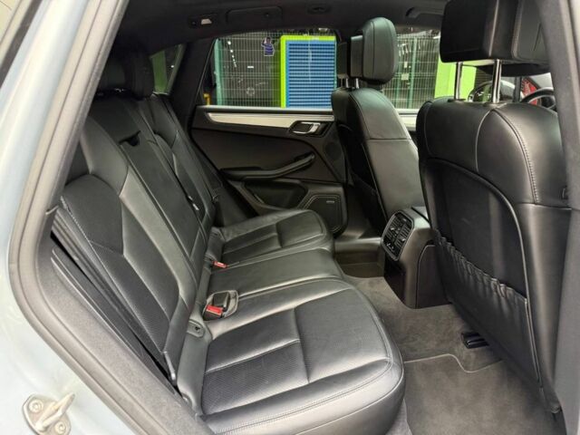 Сірий Порше Масан, об'ємом двигуна 3 л та пробігом 129 тис. км за 31200 $, фото 6 на Automoto.ua