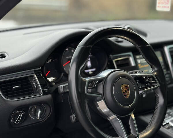 Сірий Порше Масан, об'ємом двигуна 3 л та пробігом 120 тис. км за 27999 $, фото 14 на Automoto.ua