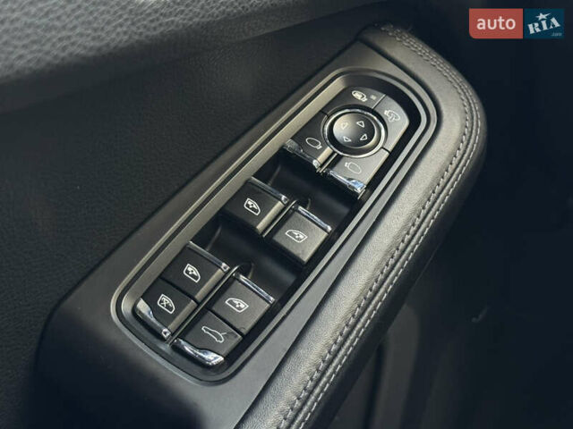 Порше Масан 2016 в Киеве на Automoto.ua Серый Порше Масан, объемом двигателя 3 л и пробегом 111 тыс. км за 32000 $, фото 28 на Automoto.ua