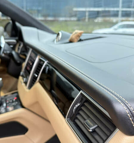 Серый Порше Масан, объемом двигателя 2.89 л и пробегом 106 тыс. км за 30500 $, фото 16 на Automoto.ua