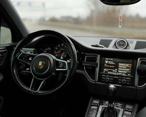 Сірий Порше Масан, об'ємом двигуна 3 л та пробігом 120 тис. км за 27999 $, фото 18 на Automoto.ua