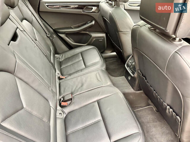 Серый Порше Масан, объемом двигателя 2 л и пробегом 76 тыс. км за 31500 $, фото 20 на Automoto.ua