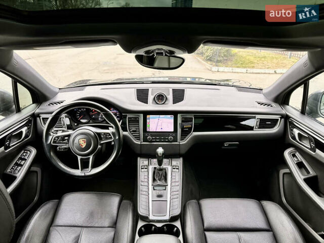 Серый Порше Масан, объемом двигателя 2 л и пробегом 76 тыс. км за 31500 $, фото 25 на Automoto.ua