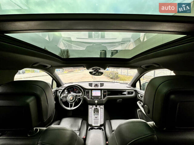 Серый Порше Масан, объемом двигателя 2 л и пробегом 76 тыс. км за 31500 $, фото 26 на Automoto.ua