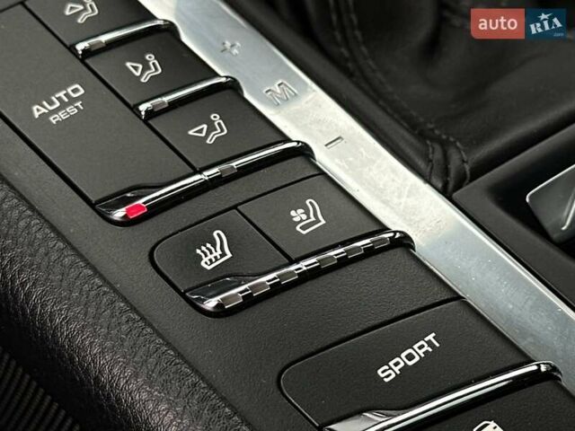 Серый Порше Масан, объемом двигателя 3 л и пробегом 79 тыс. км за 28500 $, фото 48 на Automoto.ua