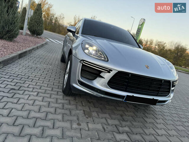 Порше Масан 2017 в Днепре (Днепропетровске) на Automoto.ua Серый Порше Масан, объемом двигателя 1.98 л и пробегом 39 тыс. км за 29900 $, фото 2 на Automoto.ua