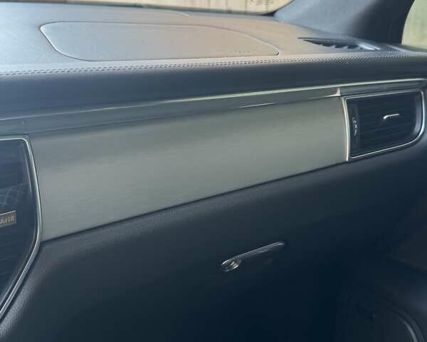 Серый Порше Масан, объемом двигателя 3 л и пробегом 130 тыс. км за 48000 $, фото 1 на Automoto.ua