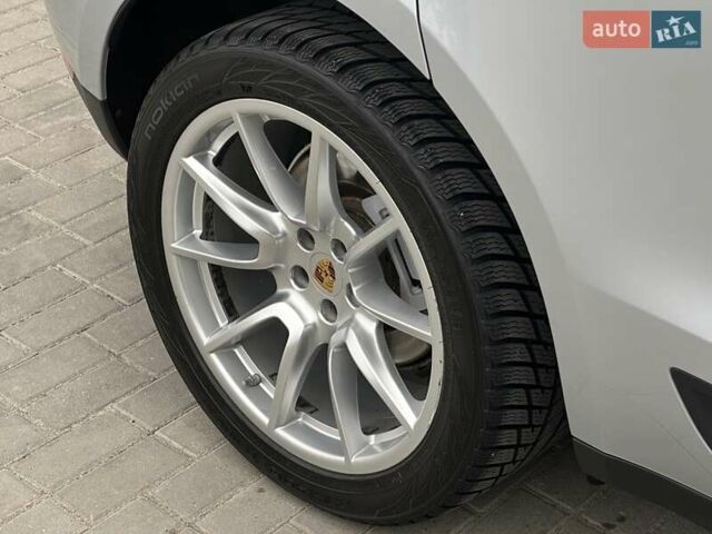 Серый Порше Масан, объемом двигателя 3 л и пробегом 79 тыс. км за 28500 $, фото 11 на Automoto.ua