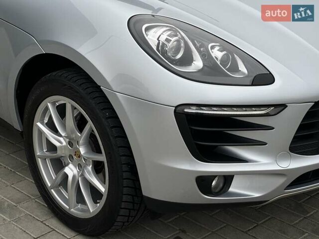 Серый Порше Масан, объемом двигателя 3 л и пробегом 79 тыс. км за 28500 $, фото 4 на Automoto.ua