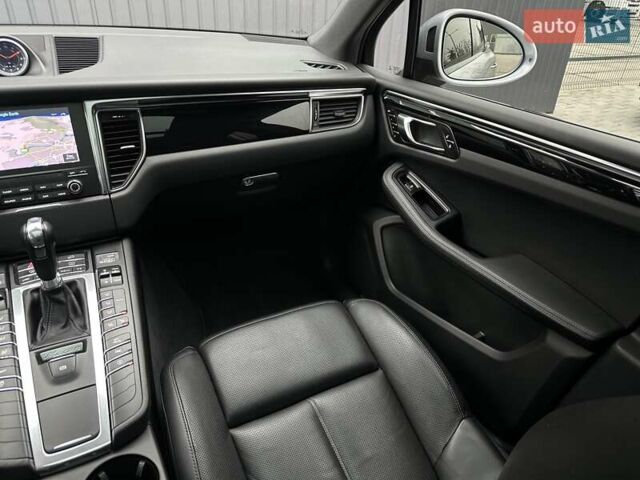 Серый Порше Масан, объемом двигателя 3 л и пробегом 79 тыс. км за 28500 $, фото 27 на Automoto.ua