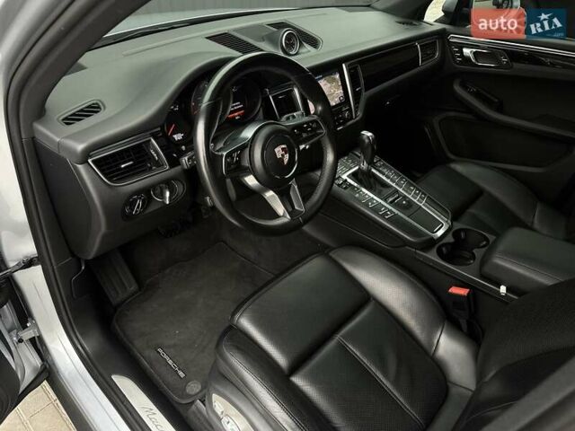 Серый Порше Масан, объемом двигателя 3 л и пробегом 79 тыс. км за 28500 $, фото 37 на Automoto.ua