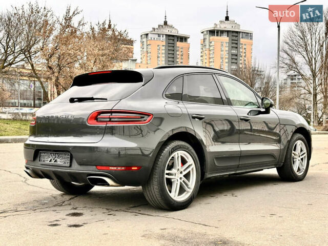 Серый Порше Масан, объемом двигателя 2 л и пробегом 76 тыс. км за 31500 $, фото 4 на Automoto.ua