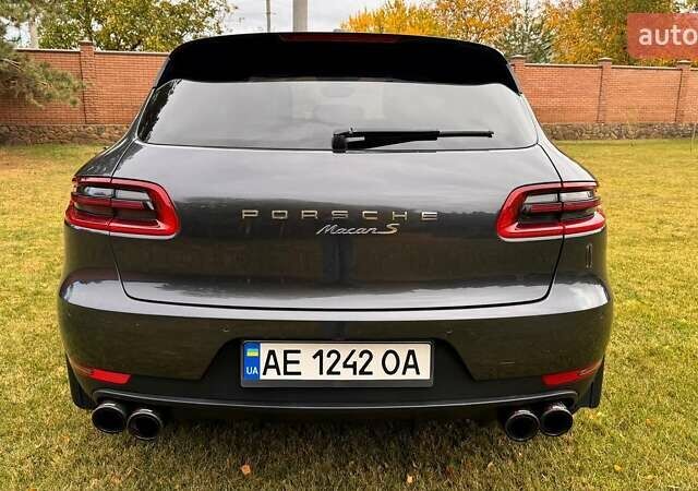 Порше Масан 2017 в Днепре (Днепропетровске) на Automoto.ua Серый Порше Масан, объемом двигателя 3 л и пробегом 83 тыс. км за 34000 $, фото 4 на Automoto.ua