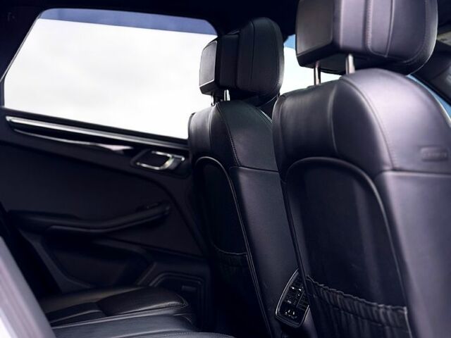 Сірий Порше Масан, об'ємом двигуна 3 л та пробігом 120 тис. км за 29999 $, фото 12 на Automoto.ua