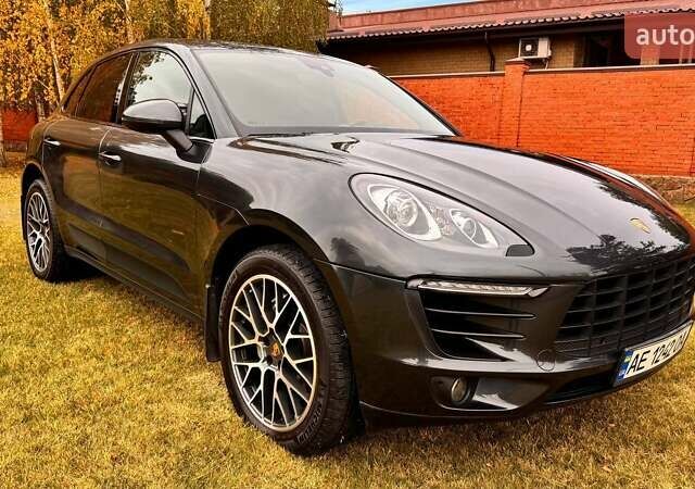 Порше Масан 2017 в Днепре (Днепропетровске) на Automoto.ua Серый Порше Масан, объемом двигателя 3 л и пробегом 83 тыс. км за 34000 $, фото 1 на Automoto.ua