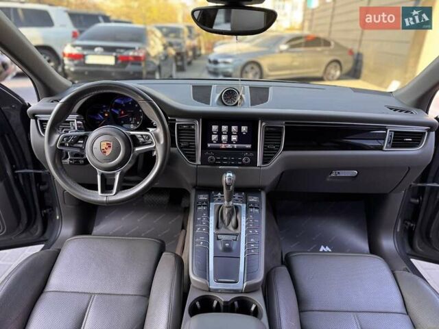 Сірий Порше Масан, об'ємом двигуна 1.98 л та пробігом 56 тис. км за 35900 $, фото 18 на Automoto.ua