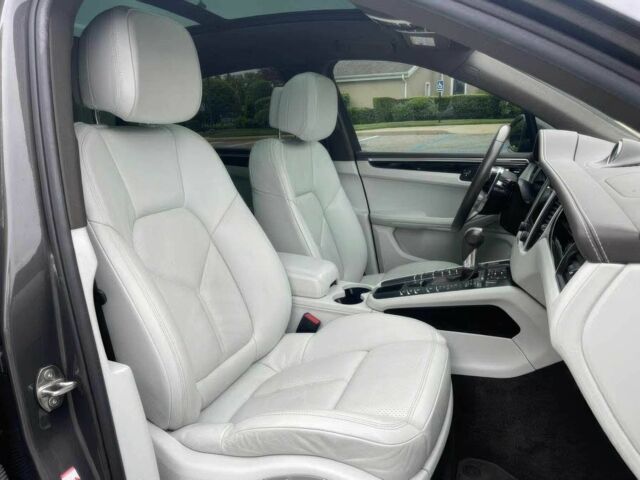 Порше Масан 2018 у Києві на Automoto.ua Сірий Порше Масан, об'ємом двигуна 3 л та пробігом 40 тис. км за 9500 $, фото 13 на Automoto.ua