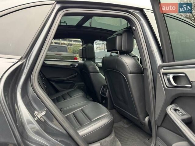 Сірий Порше Масан, об'ємом двигуна 3 л та пробігом 128 тис. км за 37500 $, фото 16 на Automoto.ua