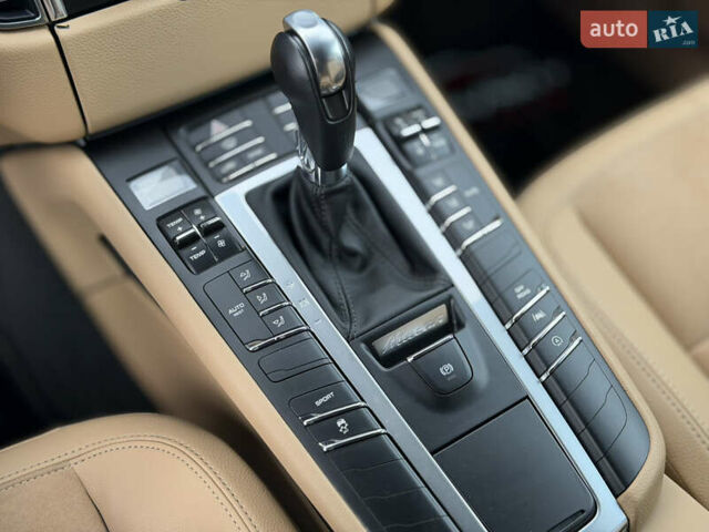 Серый Порше Масан, объемом двигателя 2 л и пробегом 86 тыс. км за 31000 $, фото 17 на Automoto.ua