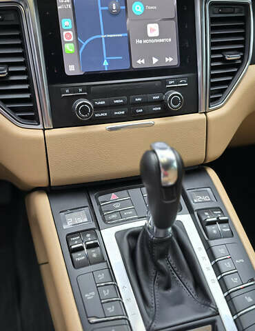 Серый Порше Масан, объемом двигателя 1.98 л и пробегом 82 тыс. км за 39500 $, фото 14 на Automoto.ua