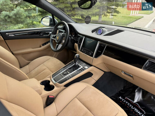 Серый Порше Масан, объемом двигателя 2 л и пробегом 86 тыс. км за 31000 $, фото 18 на Automoto.ua