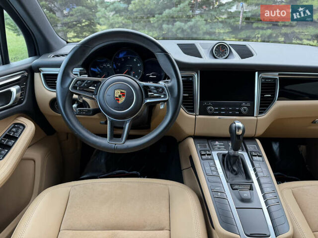 Серый Порше Масан, объемом двигателя 2 л и пробегом 86 тыс. км за 31000 $, фото 12 на Automoto.ua