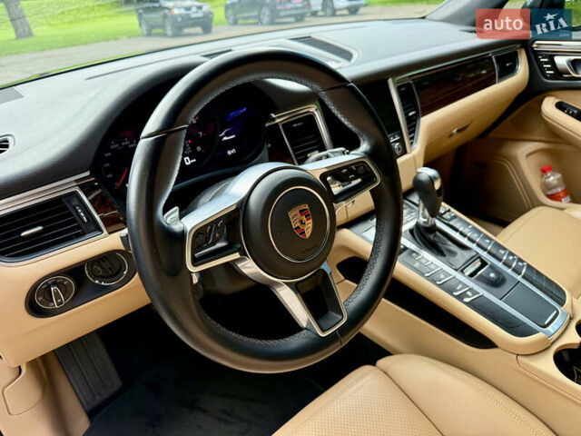 Серый Порше Масан, объемом двигателя 1.98 л и пробегом 93 тыс. км за 38800 $, фото 24 на Automoto.ua