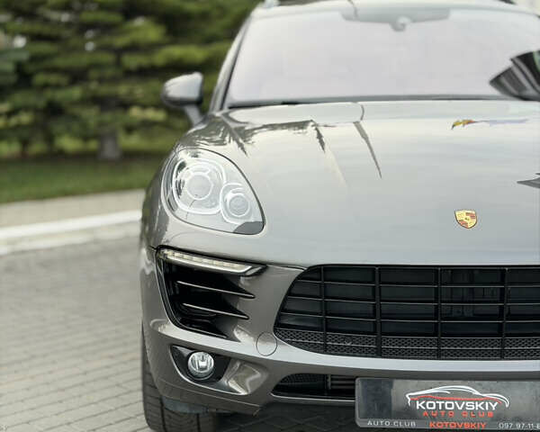 Серый Порше Масан, объемом двигателя 2 л и пробегом 86 тыс. км за 31000 $, фото 4 на Automoto.ua