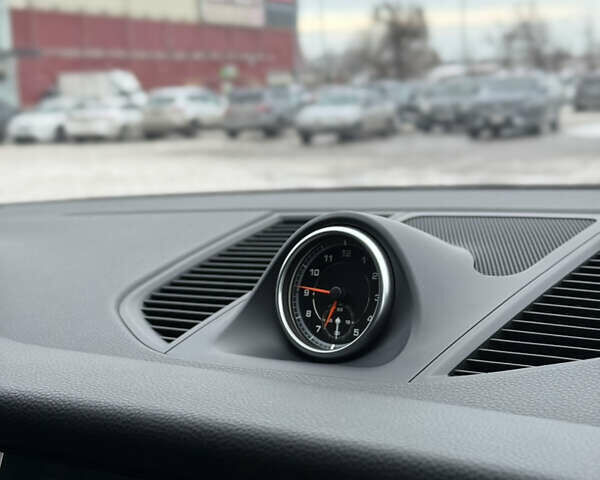 Серый Порше Масан, объемом двигателя 2 л и пробегом 155 тыс. км за 27500 $, фото 54 на Automoto.ua