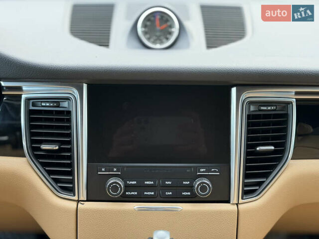 Серый Порше Масан, объемом двигателя 2 л и пробегом 86 тыс. км за 31000 $, фото 13 на Automoto.ua