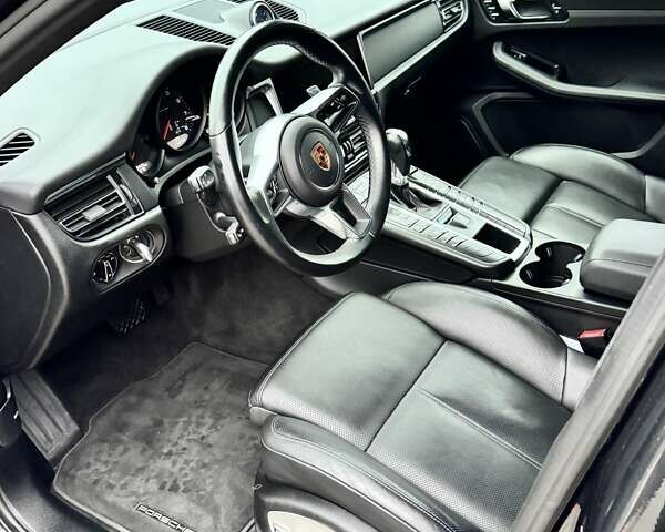 Серый Порше Масан, объемом двигателя 1.98 л и пробегом 48 тыс. км за 44900 $, фото 9 на Automoto.ua