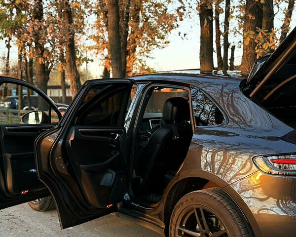Сірий Порше Масан, об'ємом двигуна 3 л та пробігом 107 тис. км за 48000 $, фото 8 на Automoto.ua