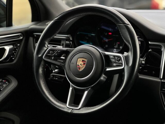 Серый Порше Масан, объемом двигателя 2 л и пробегом 62 тыс. км за 49900 $, фото 10 на Automoto.ua