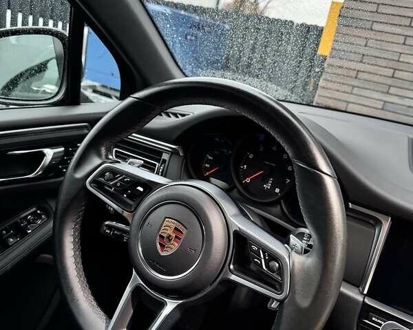 Серый Порше Масан, объемом двигателя 1.98 л и пробегом 48 тыс. км за 44900 $, фото 29 на Automoto.ua