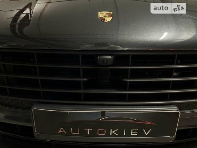 Серый Порше Масан, объемом двигателя 3 л и пробегом 41 тыс. км за 52900 $, фото 16 на Automoto.ua